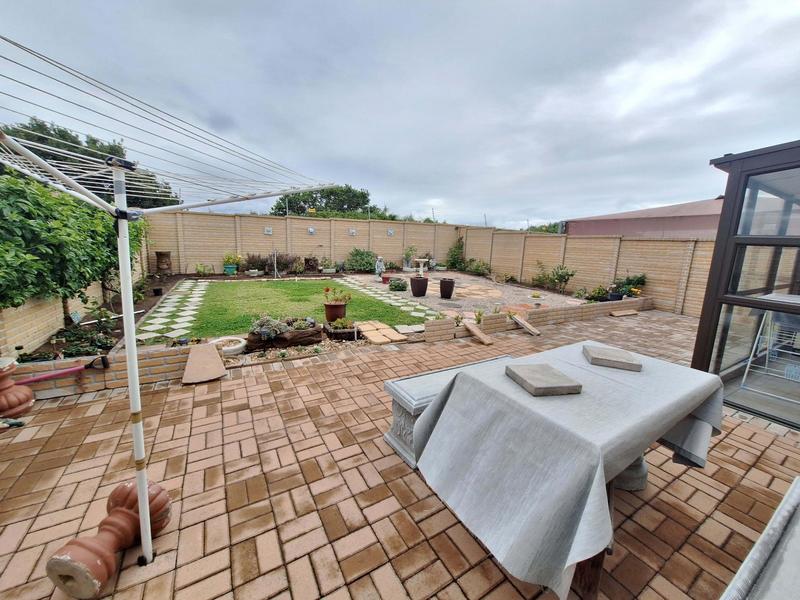 3 Bedroom Property for Sale in Tergniet Western Cape